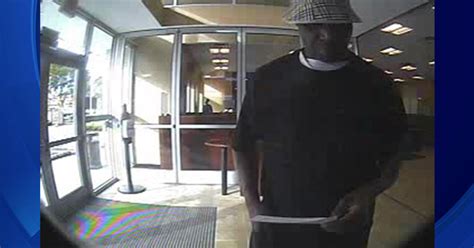 FBI search for bank robber in Miami